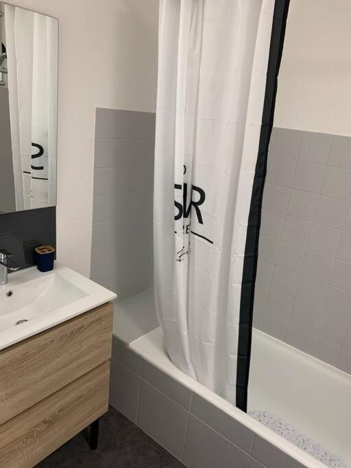 Studio Entierement Renove Avec Parking Gratuit Saint-Nazaire  Kültér fotó